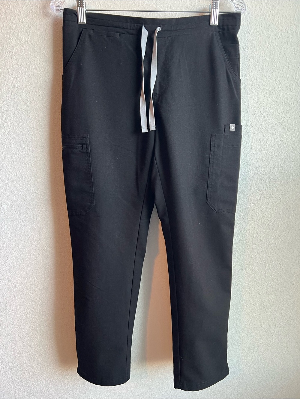 FIGS Women's Black Scrub Pants with Gray Drawstring - Picture 3 of 7